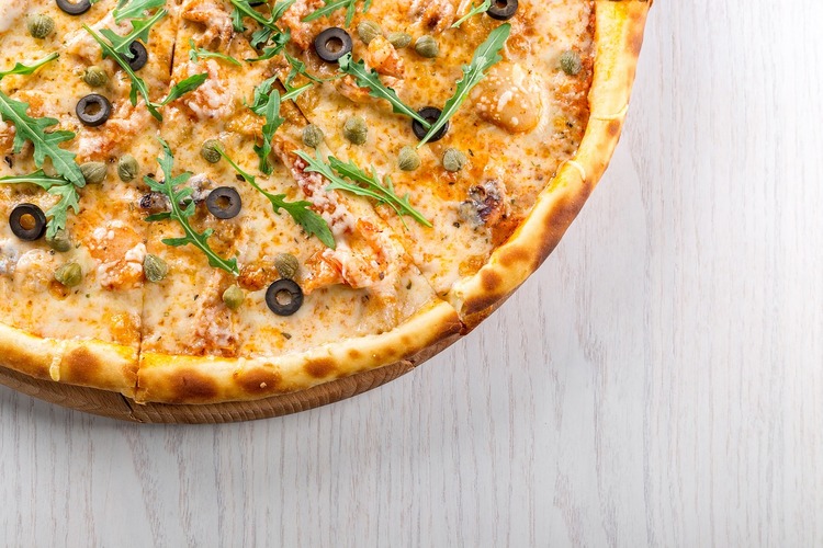 Pizza Recipe - Arugula and Caper Cheese Pizza