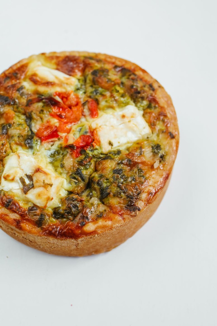 Chicago Style Vegetarian Deep Dish Pizza - Deep Dish Pizza Recipe